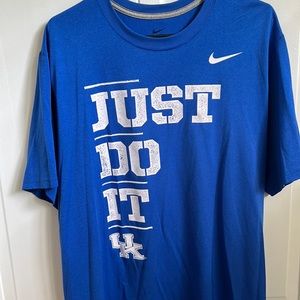 MEN UK DRI-FIT NIKE SHORT SLEEVE TEE SIZE XL